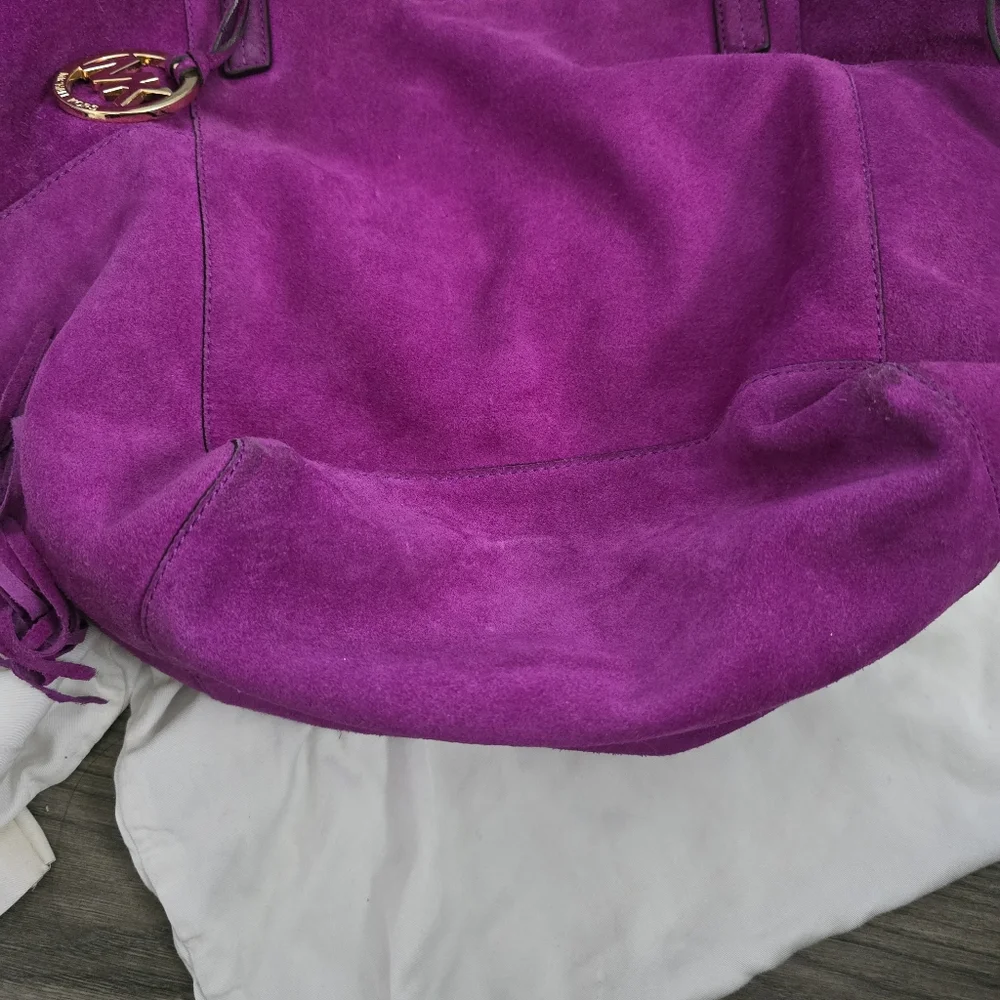 Sold - Michael Kors Suede Shoulder Bag in Raspberry - Picture 5 of 7